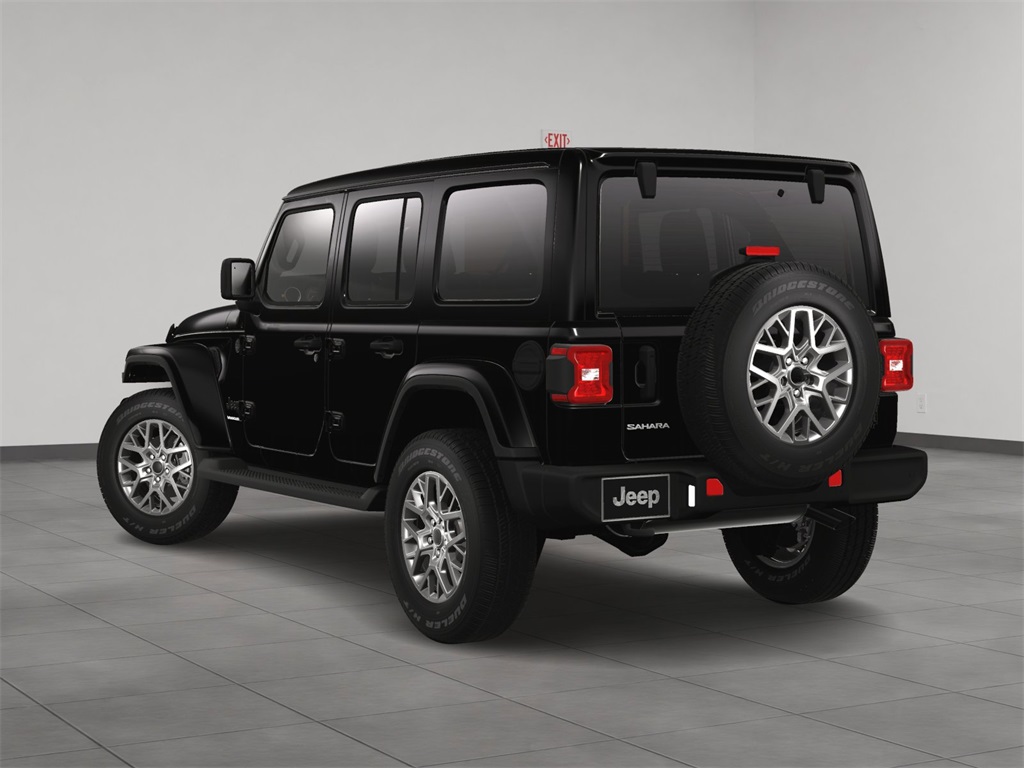 2025 Jeep Wrangler Sahara photo 4