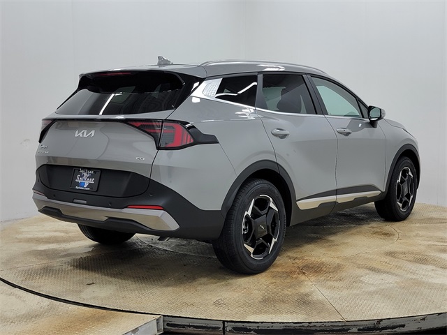 2026 Kia Sportage EX photo 2