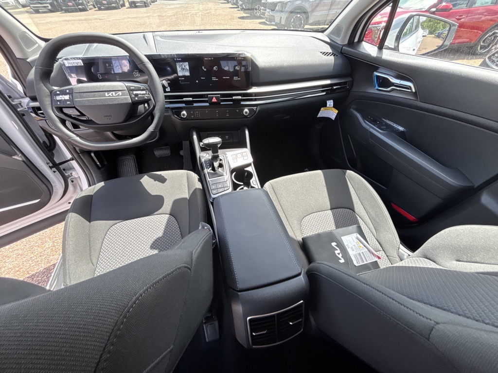 2026 Kia Sportage LX photo 12