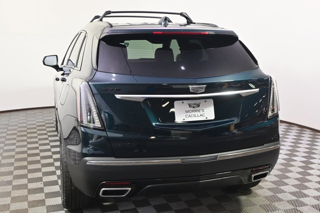 2025 Cadillac XT5 Sport photo 4