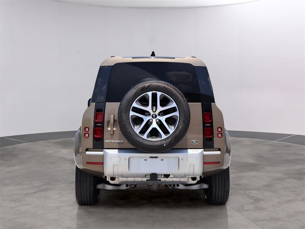 2022 Land Rover Defender 110 XS Edition photo 6