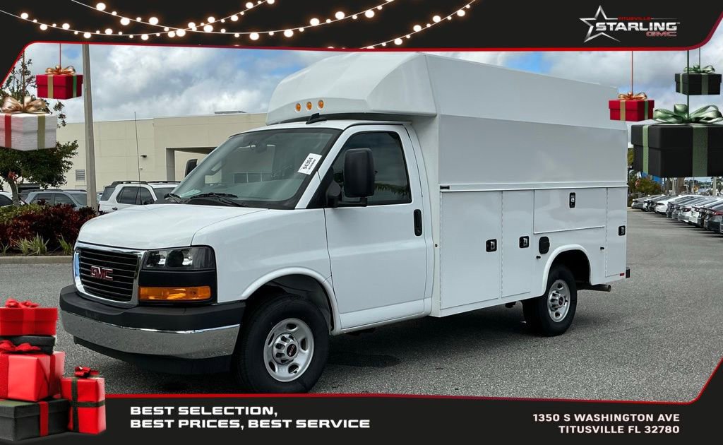 2025 GMC Savana Cutaway Work Van's photo