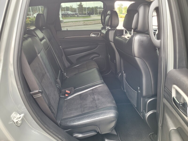 2020 Jeep Grand Cherokee Altitude photo 10