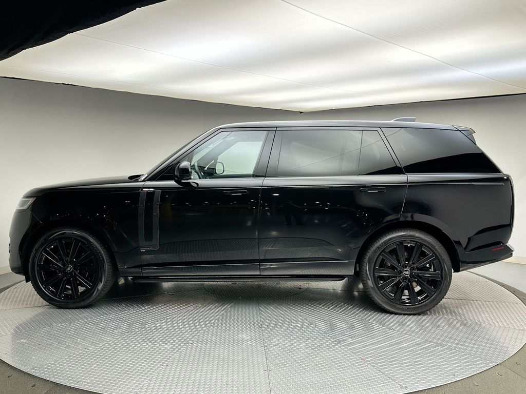 2025 Land Rover Range Rover Autobiography photo 2