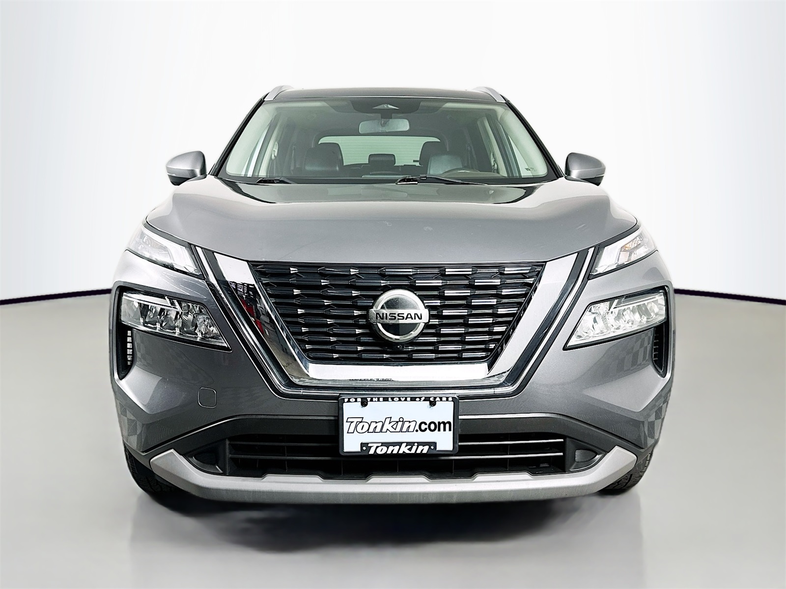 2021 Nissan Rogue SV photo 2