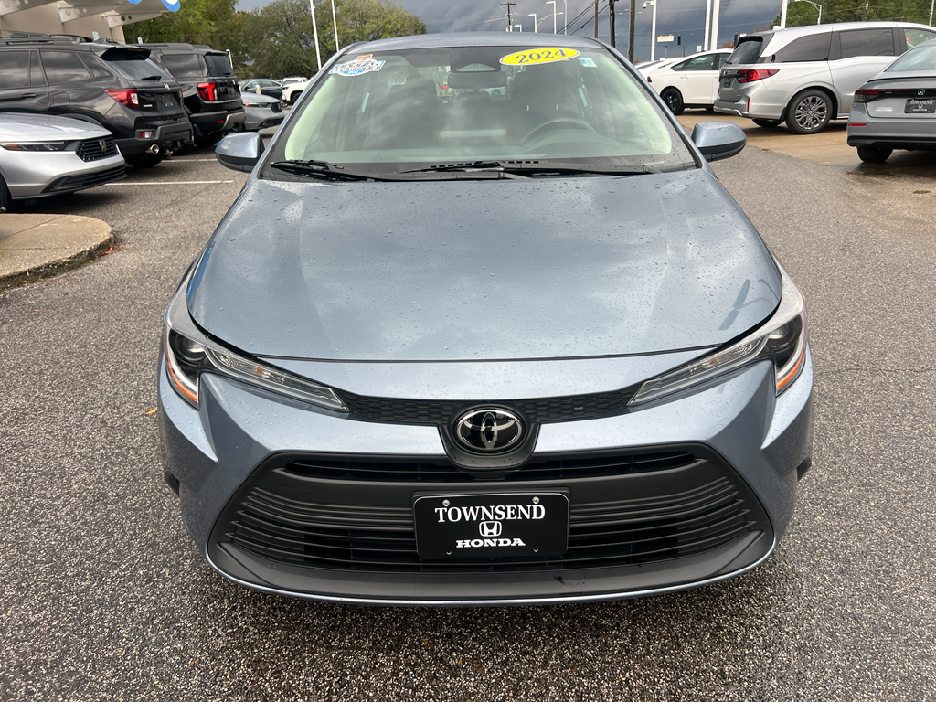 2024 Toyota Corolla LE photo 4