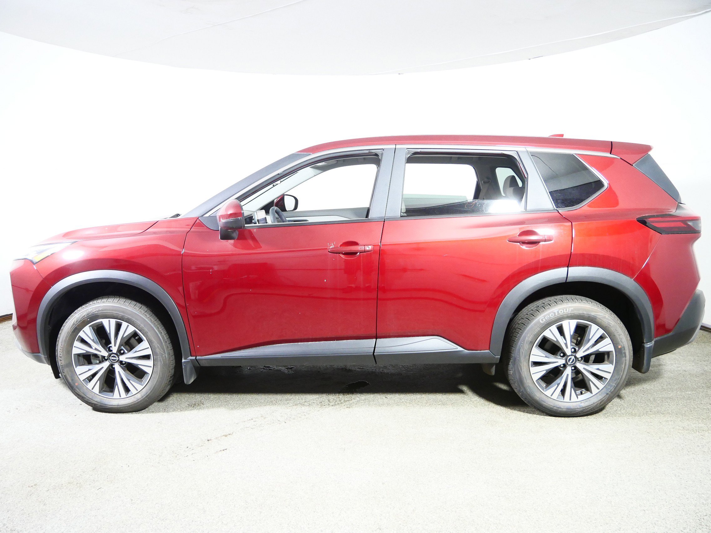 2023 Nissan Rogue SV photo 4