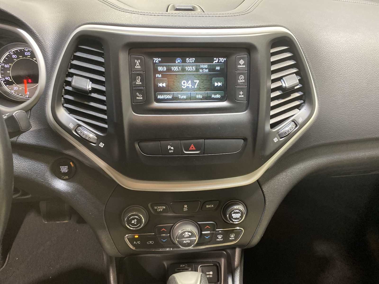 2017 Jeep Cherokee Latitude photo 14