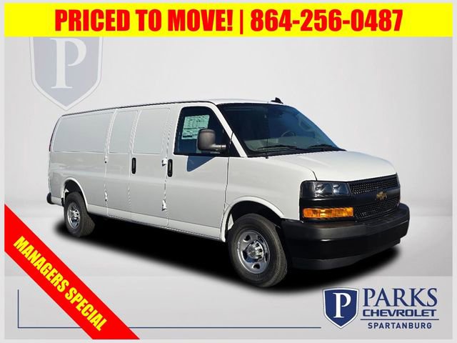 2025 Chevrolet Express Base's photo
