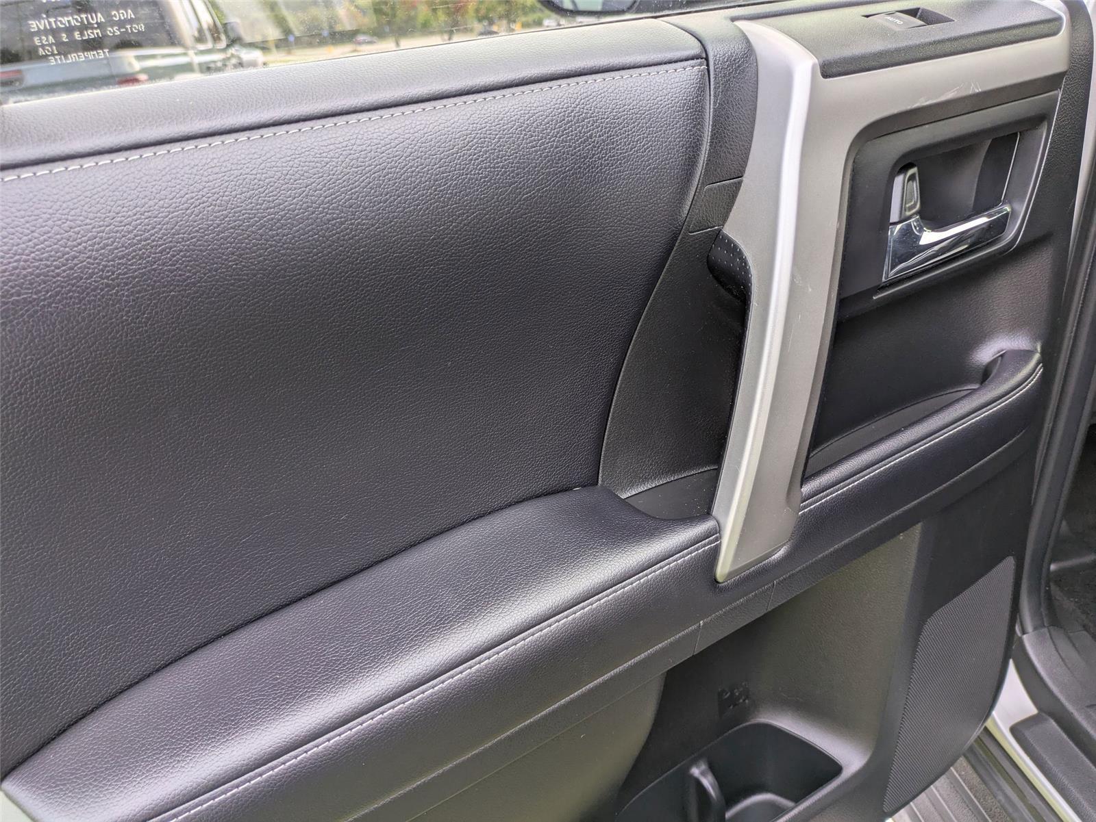 2018 Toyota 4Runner Limited SR5 Premium photo 23