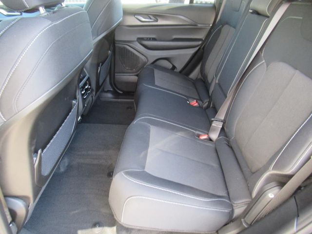 2025 Jeep Grand Cherokee Laredo X photo 25