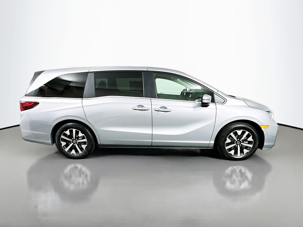 2026 Honda Odyssey EX-L photo 4
