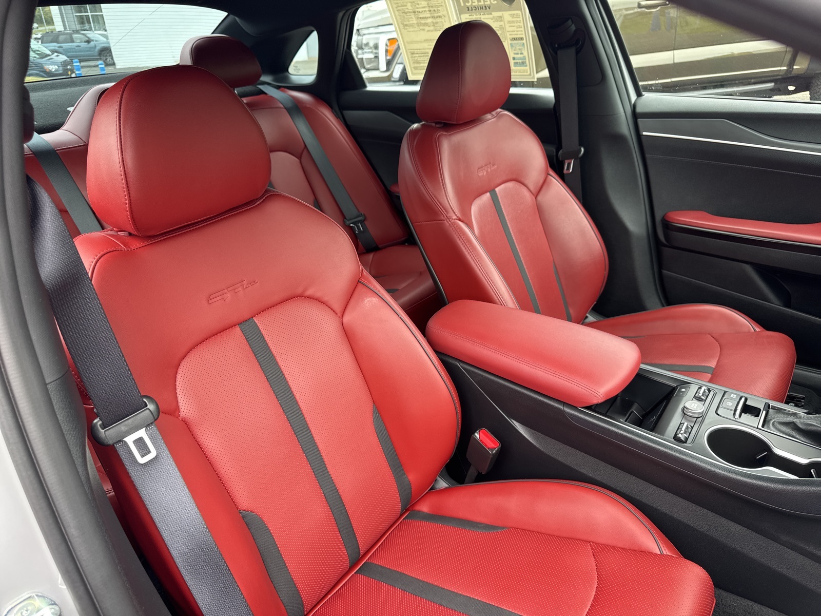 2024 Kia K5 GT-Line photo 36