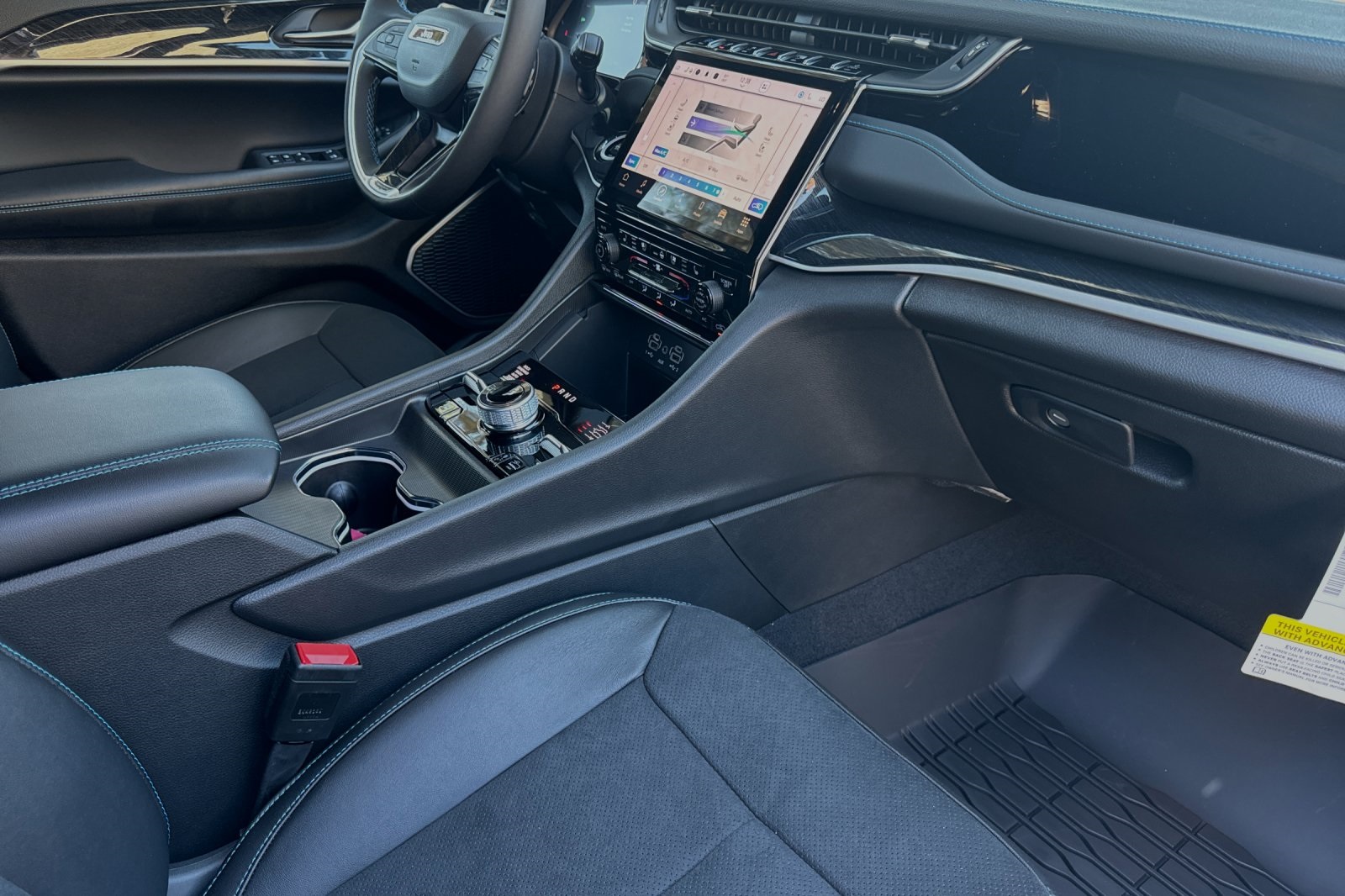 2023 Jeep Grand Cherokee Trailhawk 4xe photo 15