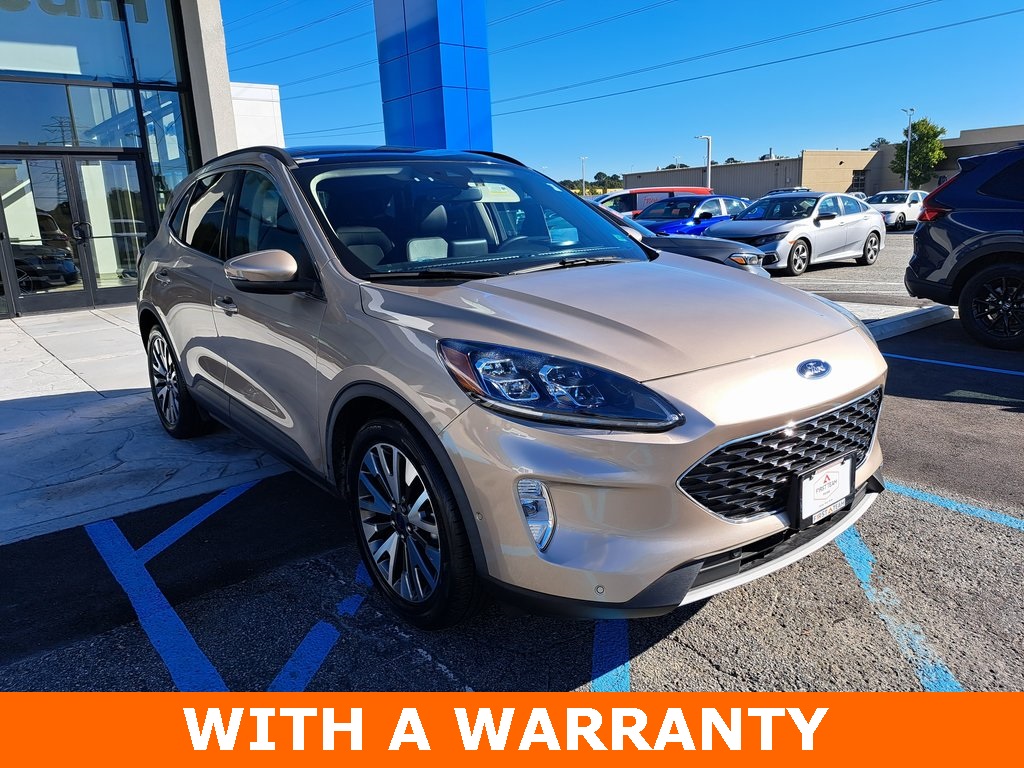 2020 Ford Escape Titanium Hybrid photo 4