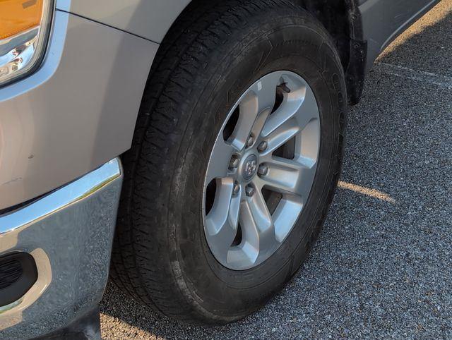 2024 Ram 1500 Laramie photo 32