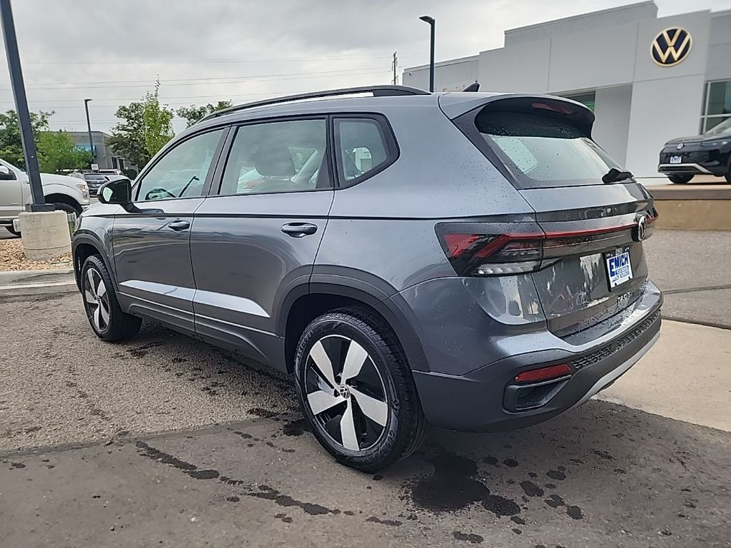 2025 Volkswagen Taos S photo 3