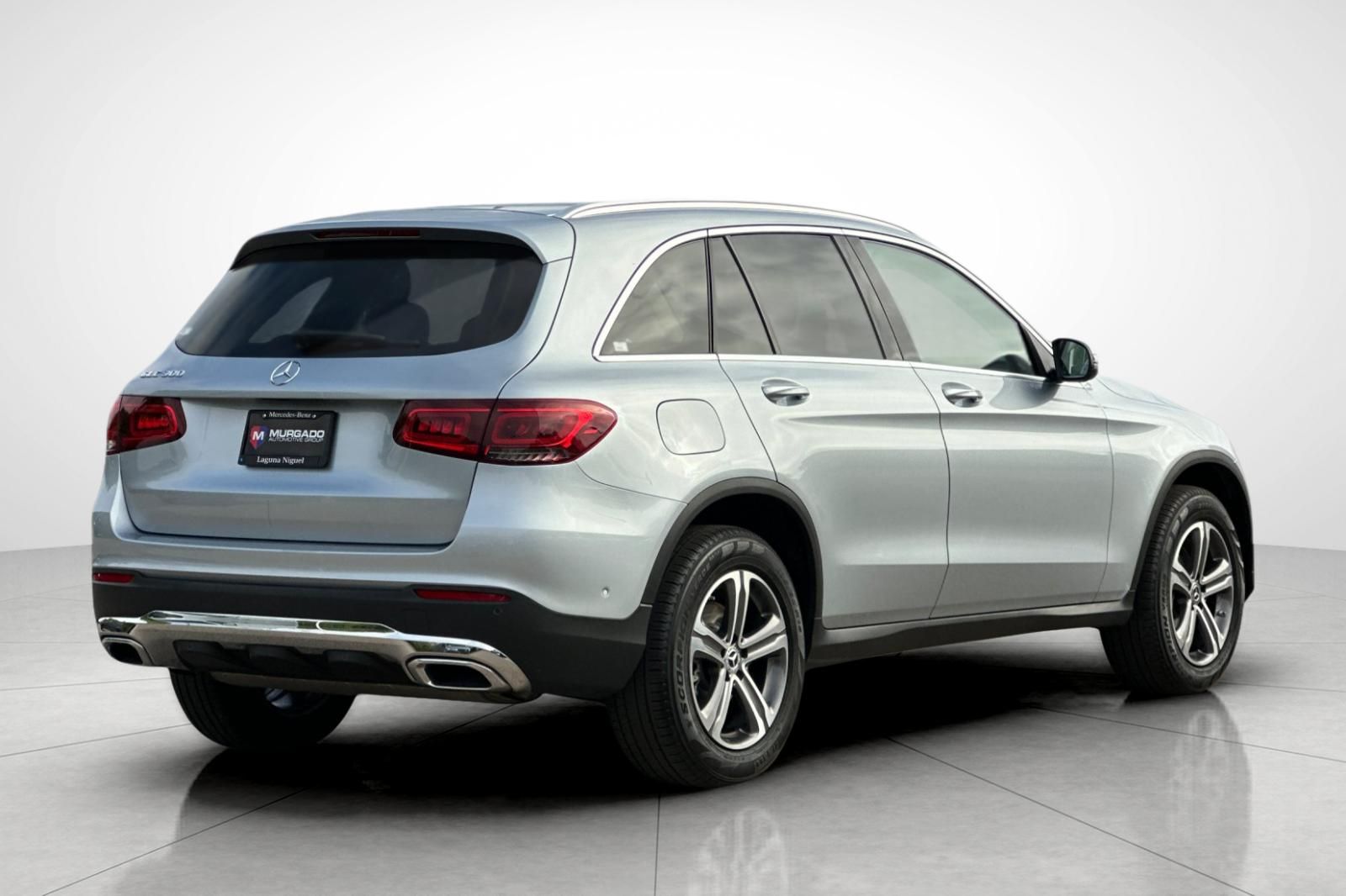 2022 Mercedes Benz GLC 300 photo 2