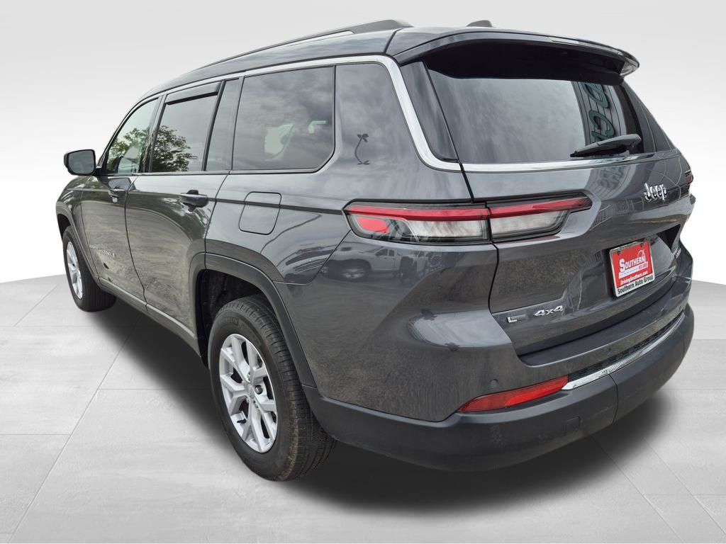 2022 Jeep Grand Cherokee Limited photo 3