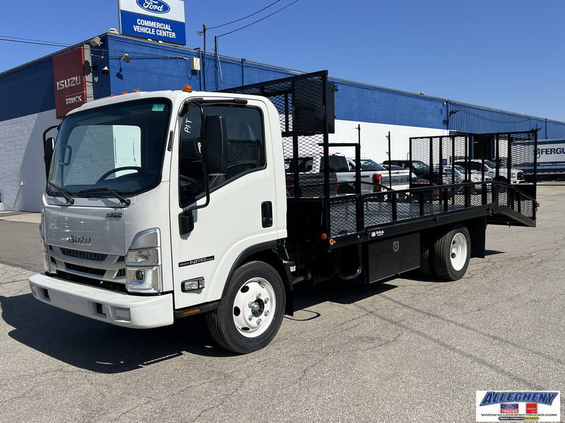 New 2025 ISUZU NPR-HD's photo