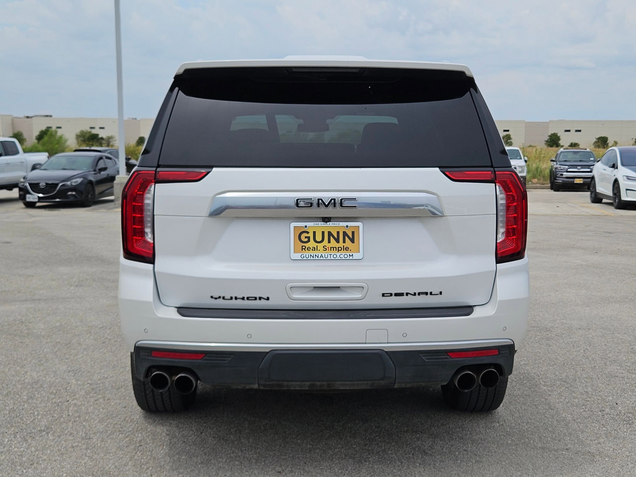 2024 Gmc Yukon Denali photo 3