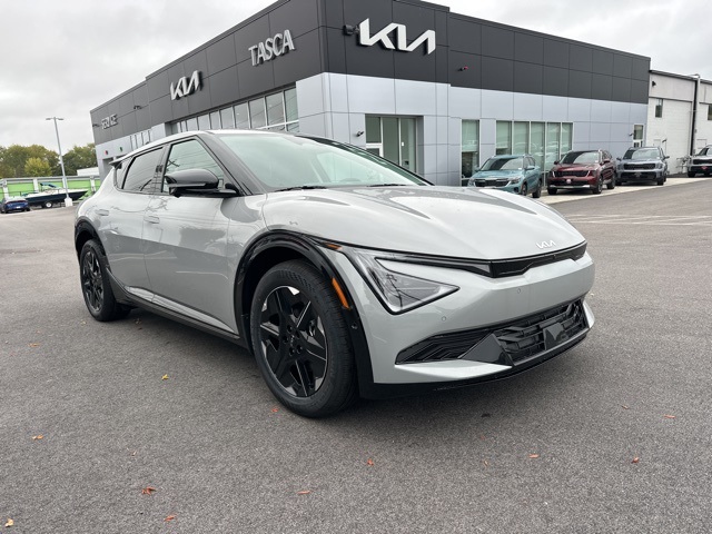 2025 Kia EV6 Wind's photo
