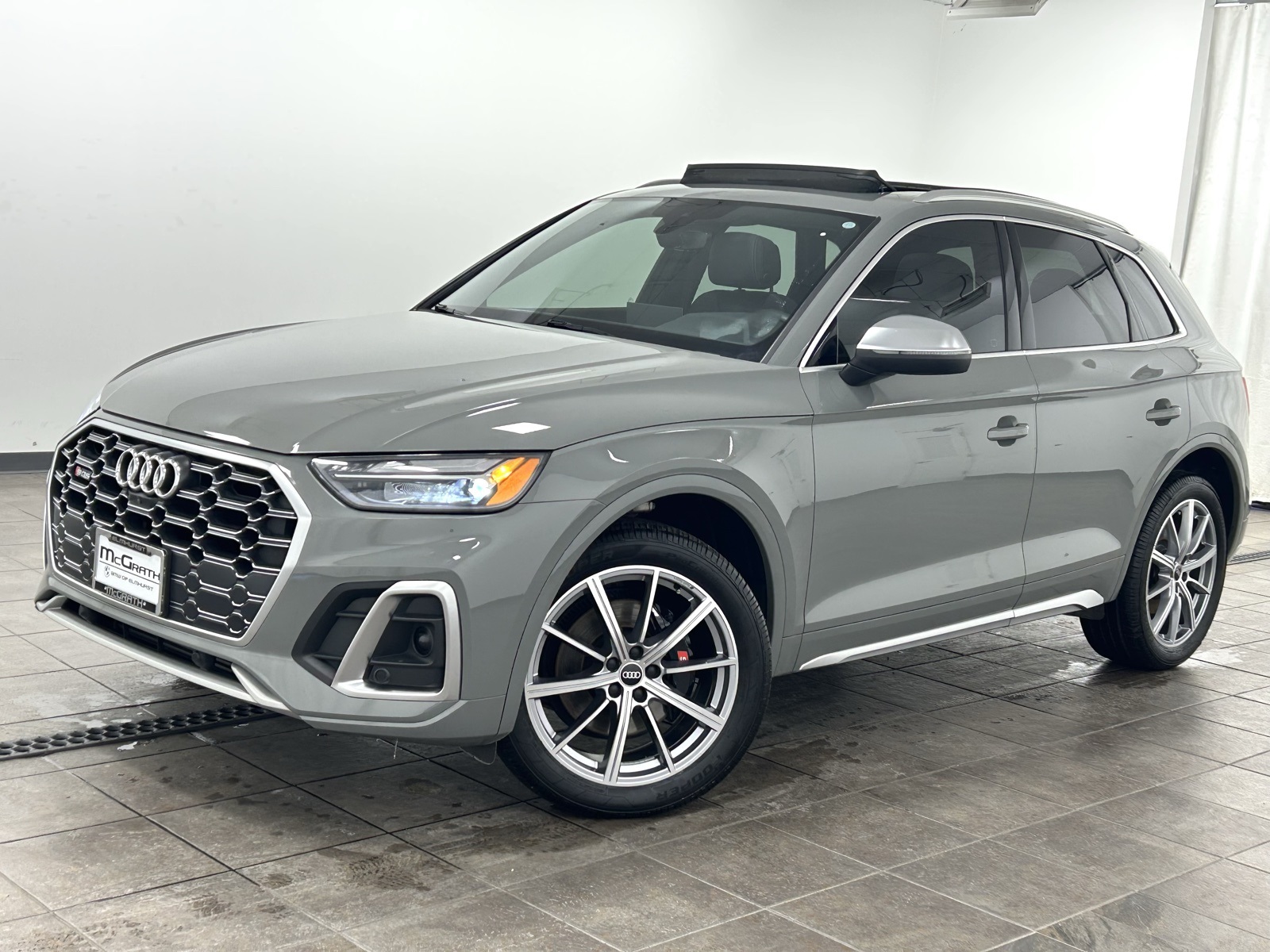 2021 Audi SQ5 Premium Plus's photo