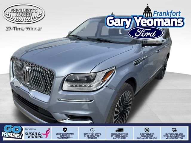 2018 Lincoln Navigator Black Label's photo