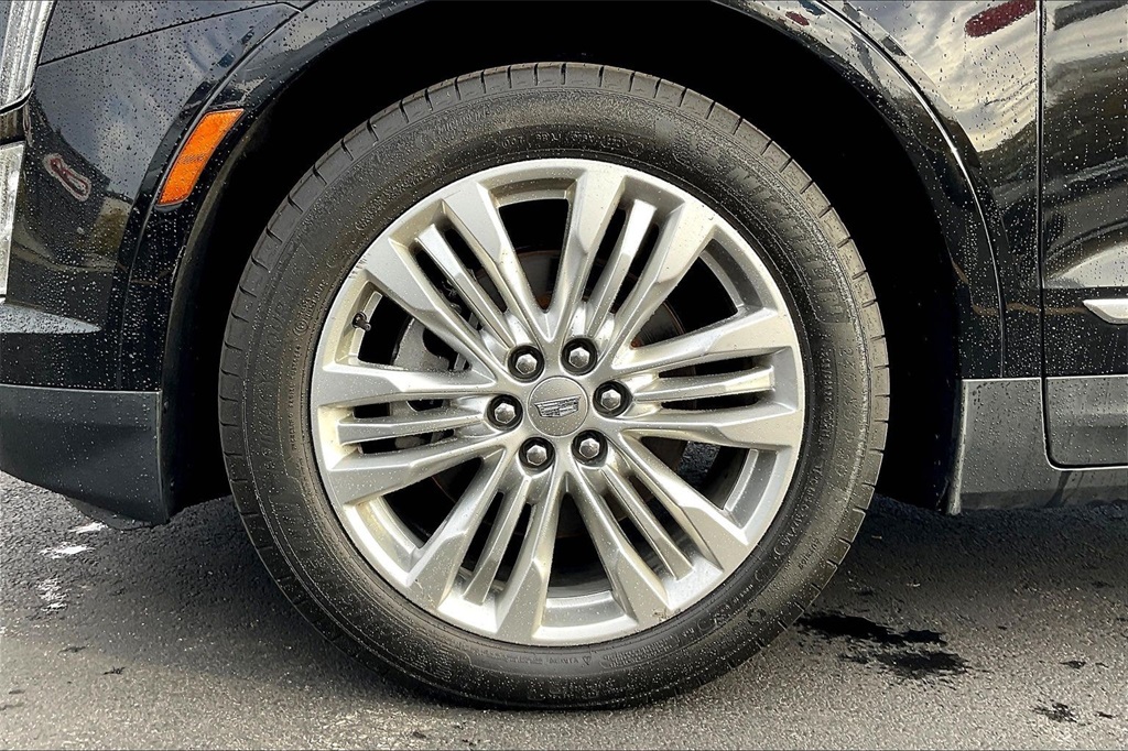 2018 Cadillac XT5 Premium Luxury photo 3