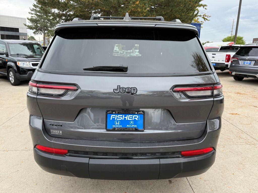 2023 Jeep Grand Cherokee Altitude X photo 2