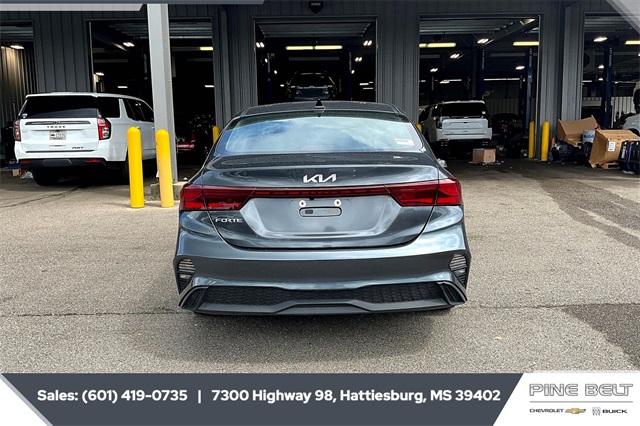 2023 Kia Forte LXS photo 4