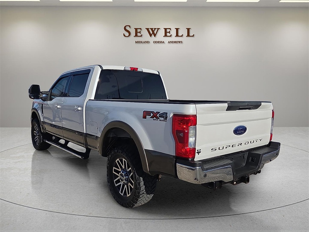 2017 Ford F-250 photo 2