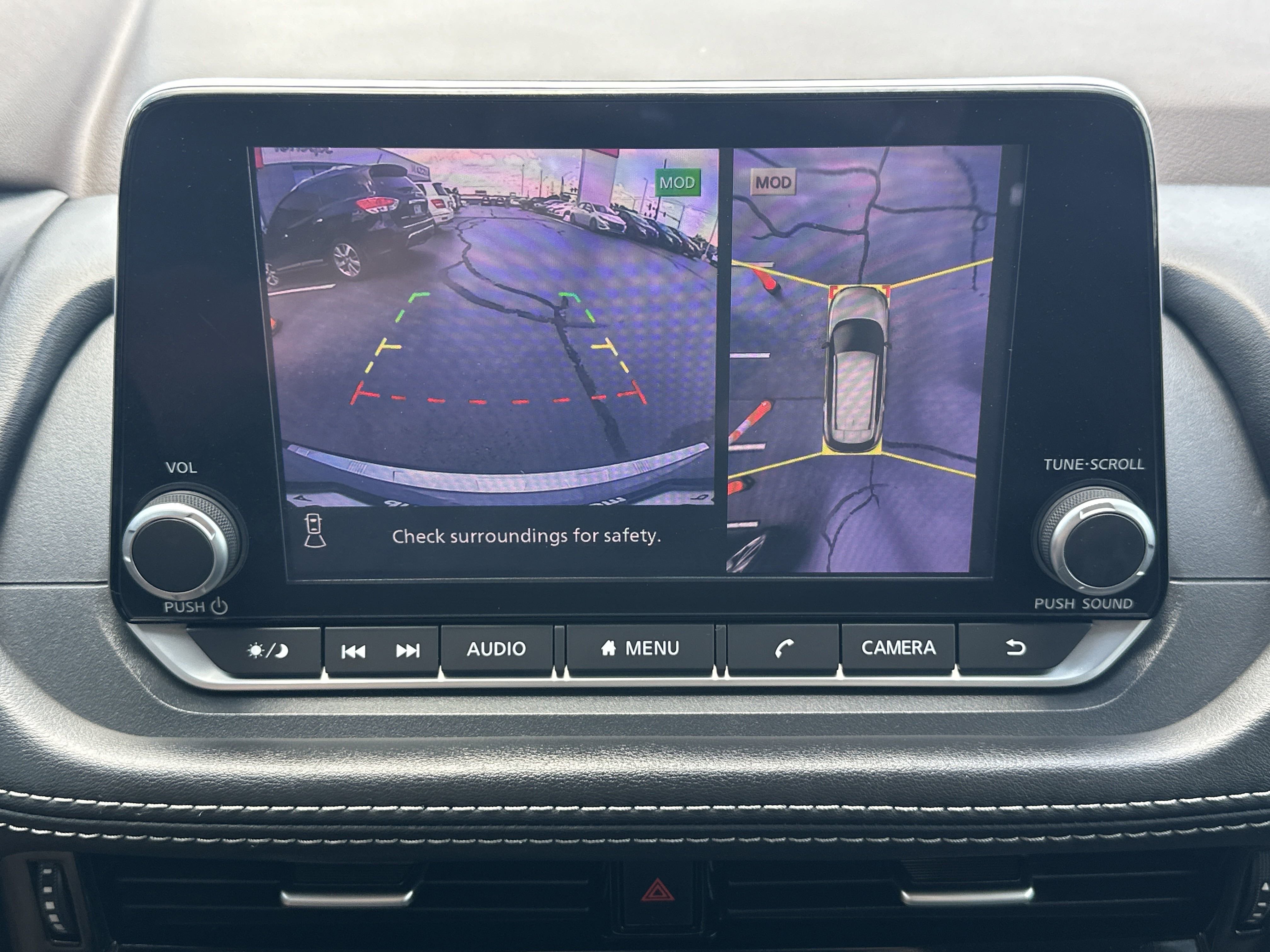 2021 Nissan Rogue SL photo 3