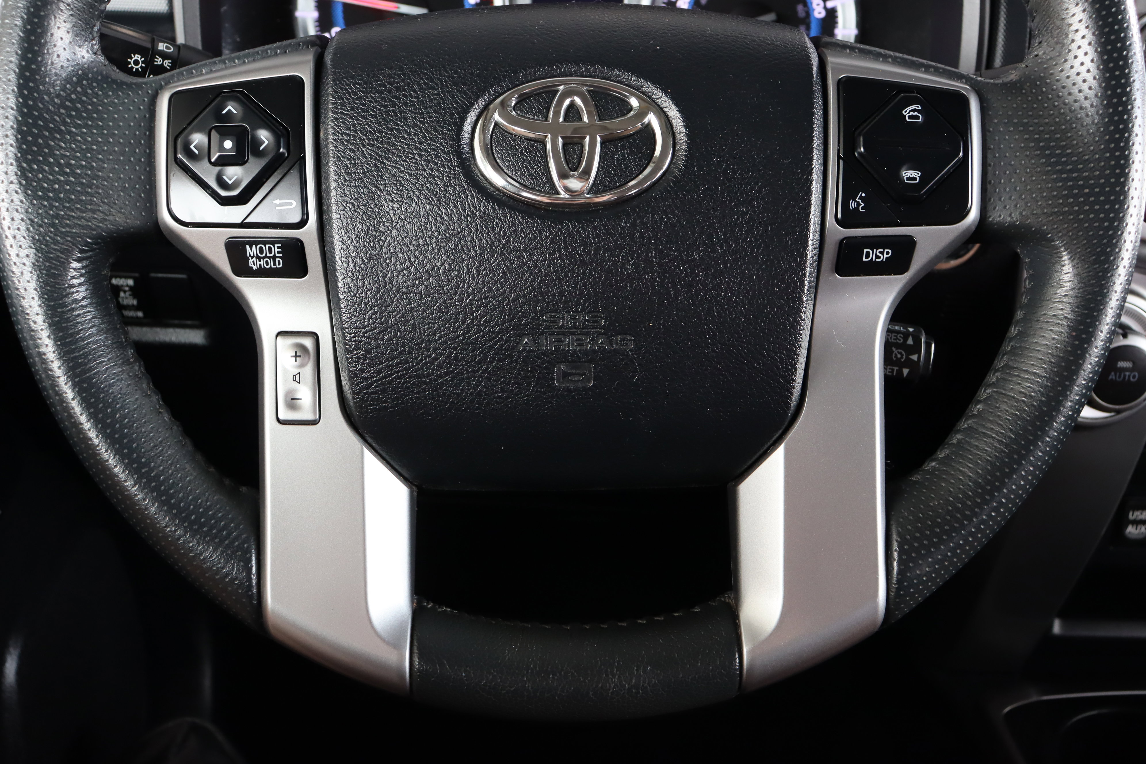 2019 Toyota 4Runner Limited photo 24