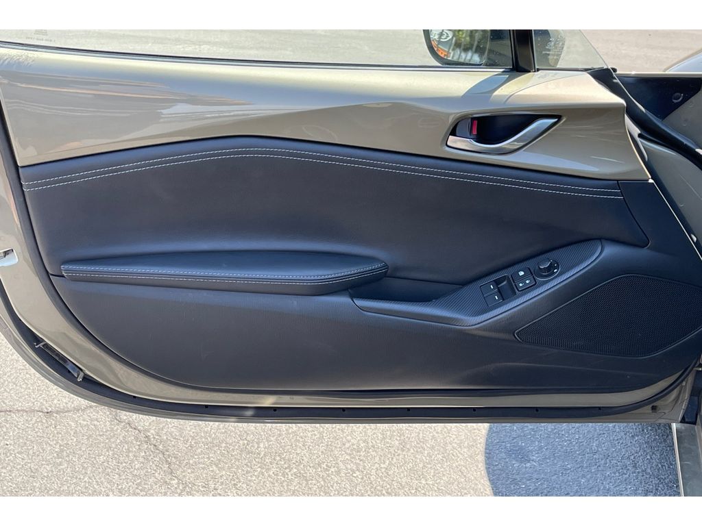 2023 Mazda MX-5 Miata Miata Grand Touring photo 11
