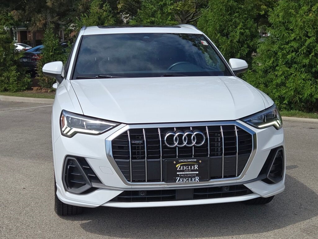 2023 Audi Q3 45 TFSI S line Premium photo 5