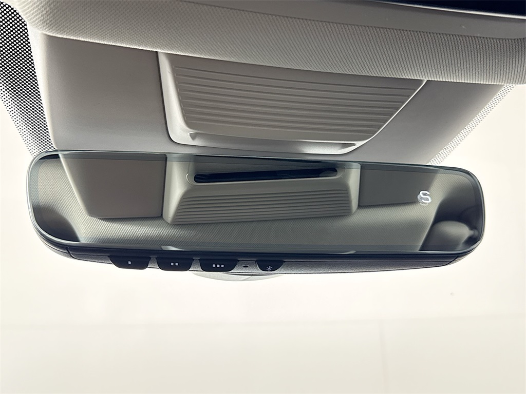 2025 Volkswagen Tiguan SE photo 36