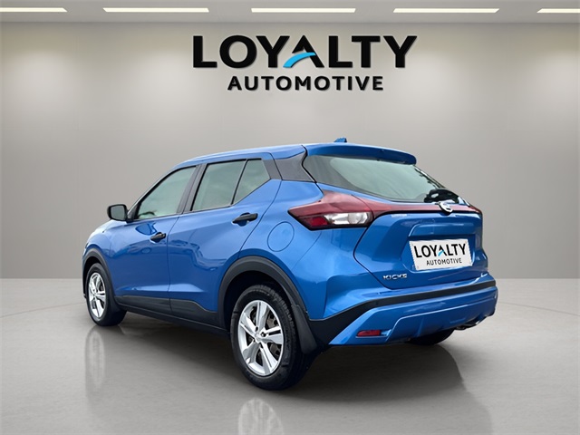 2021 Nissan Kicks S photo 3
