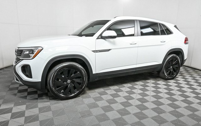 2025 Volkswagen Atlas Cross Sport SE Technology photo 3