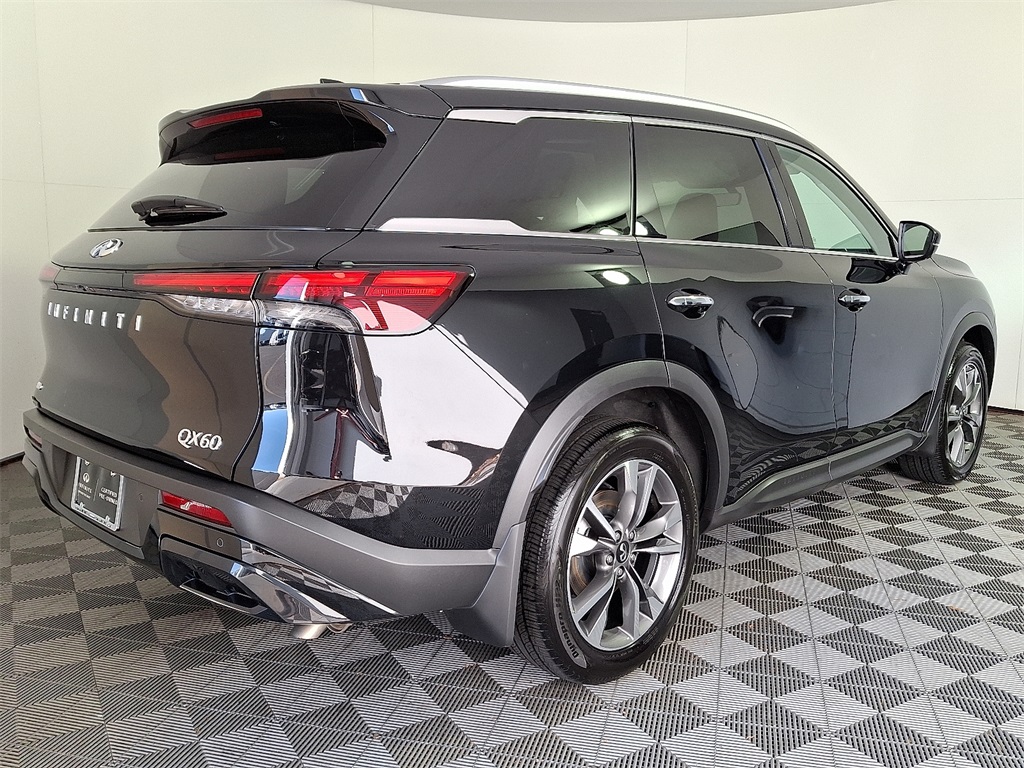 2025 Infiniti QX60 Luxe photo 4