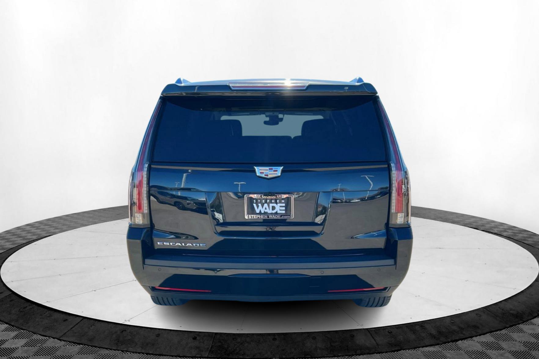 2020 Cadillac Escalade Premium Luxury photo 4