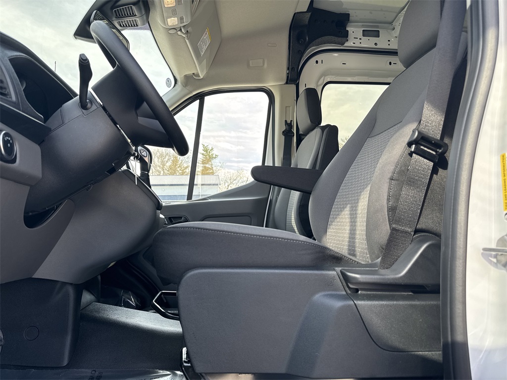 2025 Ford Transit Cargo Van photo 18