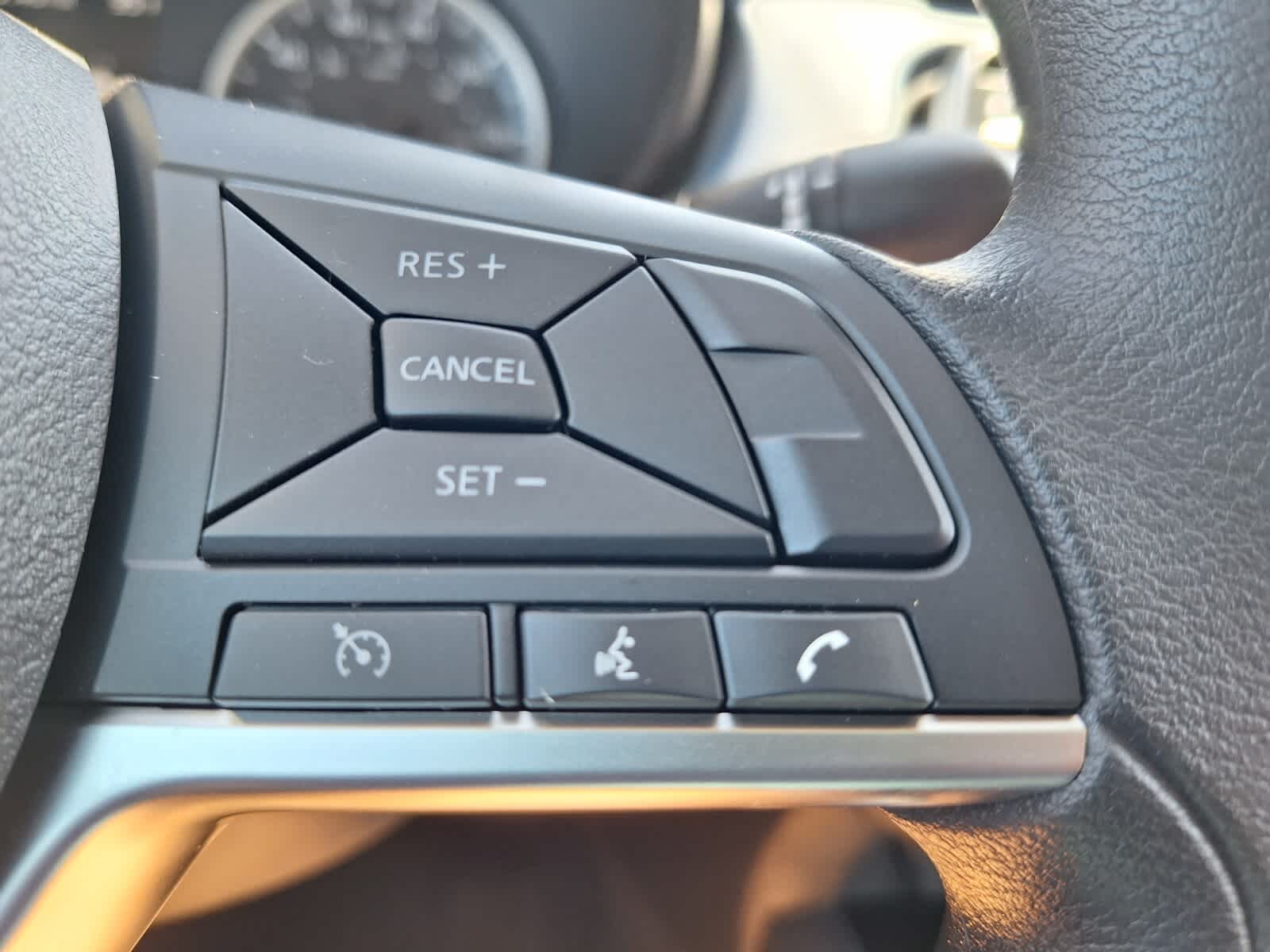 2025 Nissan Versa SV photo 13