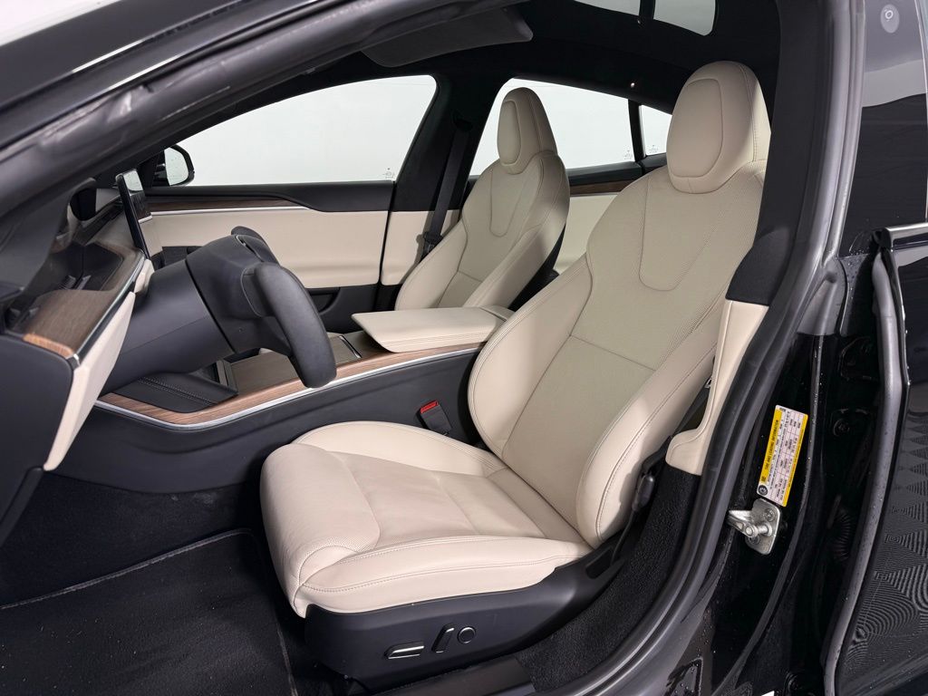 2021 Tesla Model S Long Range photo 13