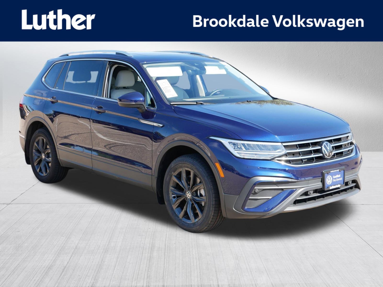 2024 Volkswagen Tiguan SE's photo