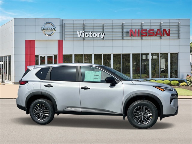 2025 Nissan Rogue S photo 2