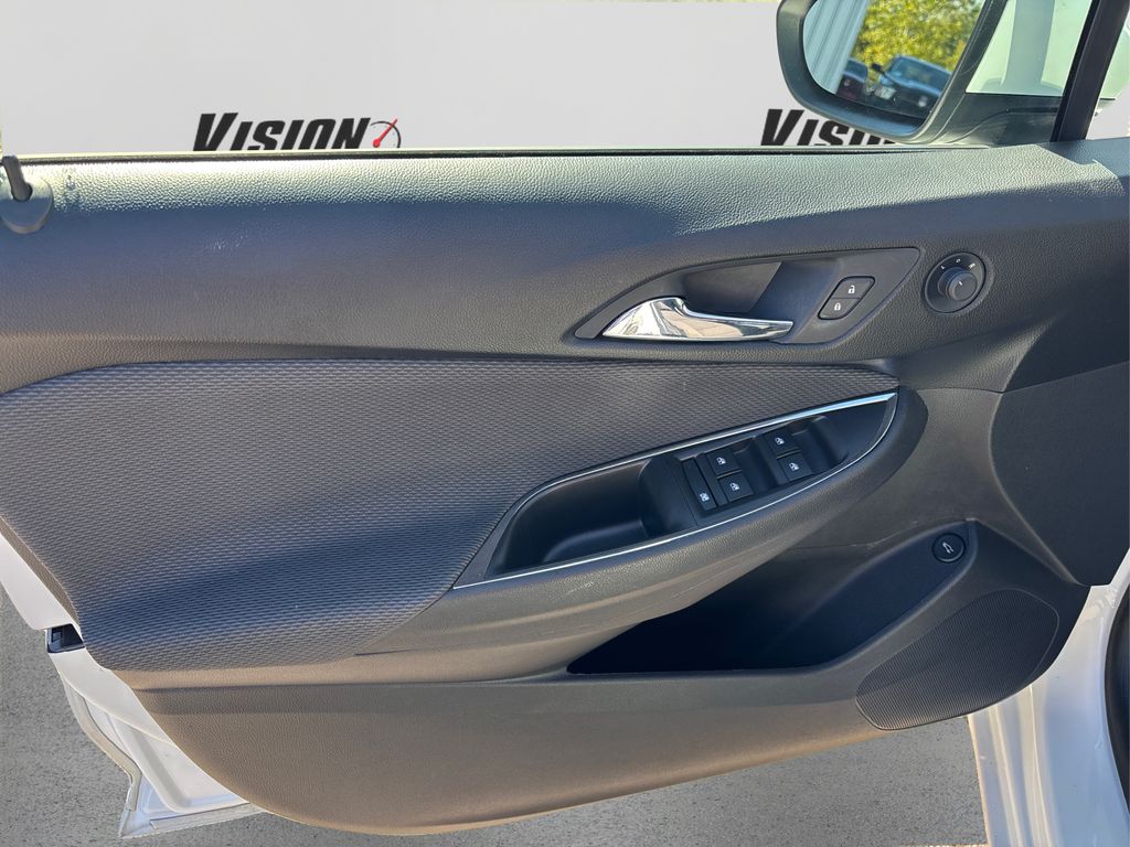 2019 Chevrolet Cruze LS photo 18