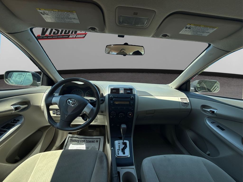 2010 Toyota Corolla Base photo 21
