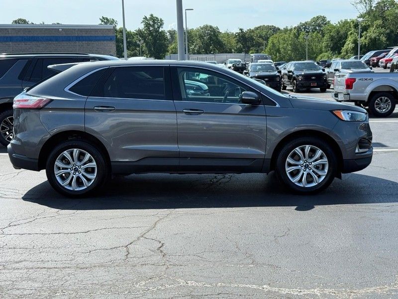 Used 2022 Carbonized Gray Metallic Ford Titanium image 2