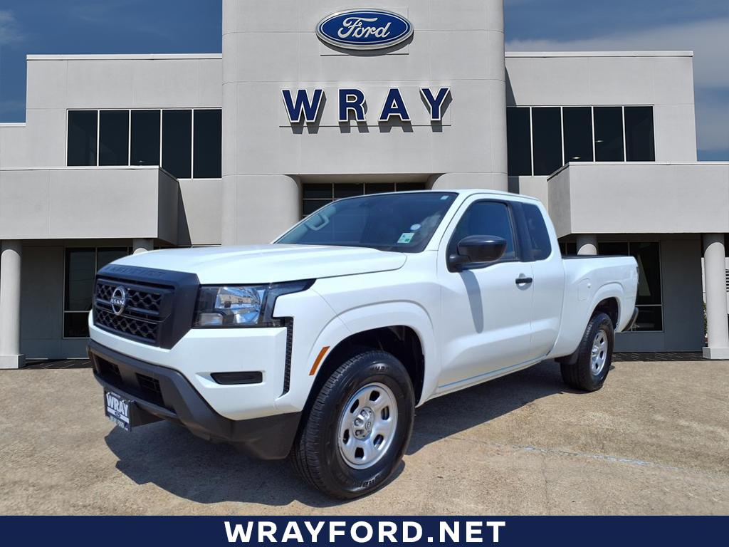 2024 Nissan Frontier S's photo